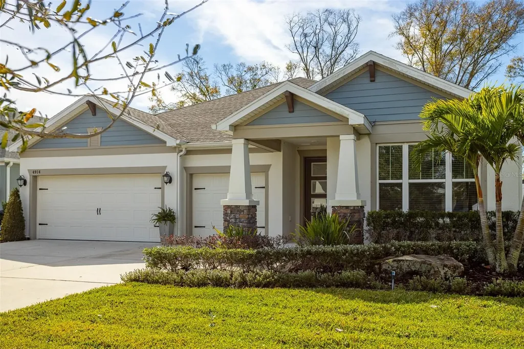 4914 Lakeshore Oaks Court Tampa FL 33624