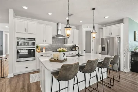 4914 Lakeshore Oaks Court Tampa FL 33624