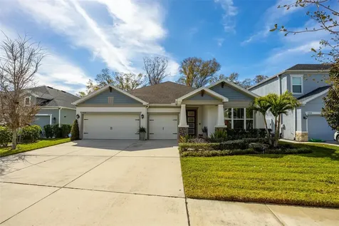 4914 Lakeshore Oaks Court Tampa FL 33624