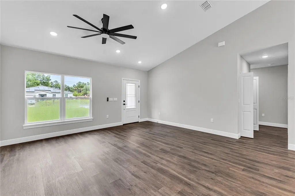 1140 7th Avenue Deland FL 32724