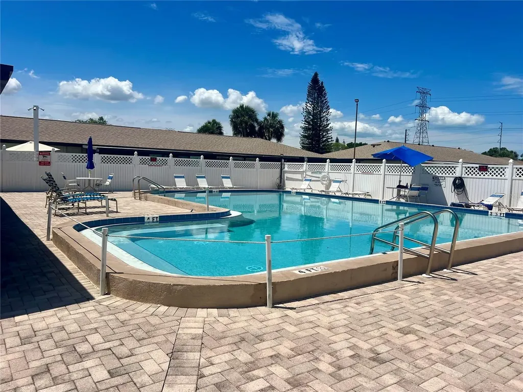 24862 Us Highway 19 N Clearwater FL 33763
