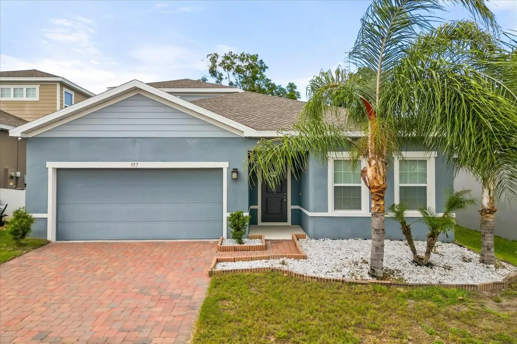 357 Siesta Vista Court Davenport FL 33896