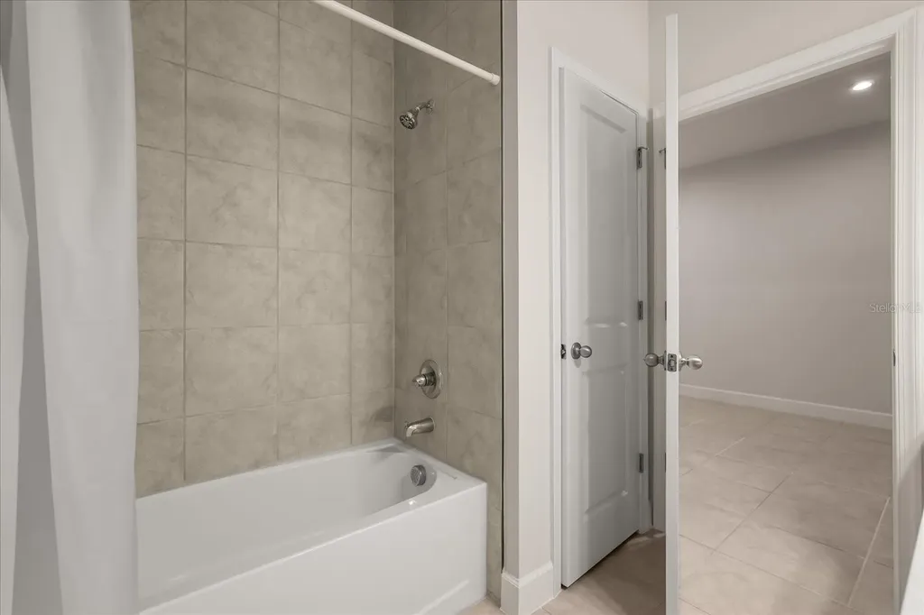 357 Siesta Vista Court Davenport FL 33896