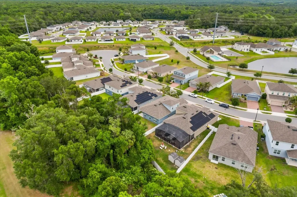 357 Siesta Vista Court Davenport FL 33896