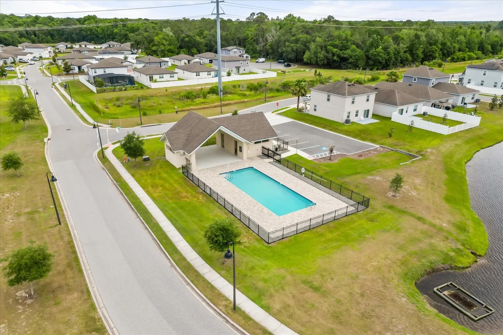 357 Siesta Vista Court Davenport FL 33896