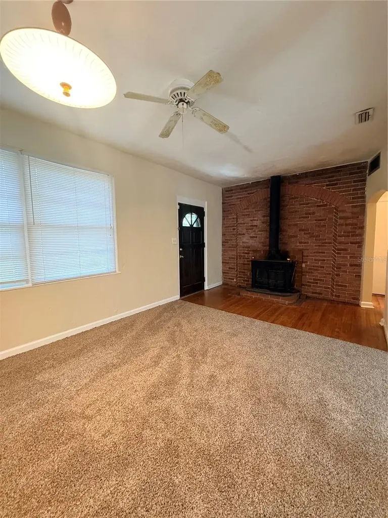 5725 E University Avenue Gainesville FL 32641
