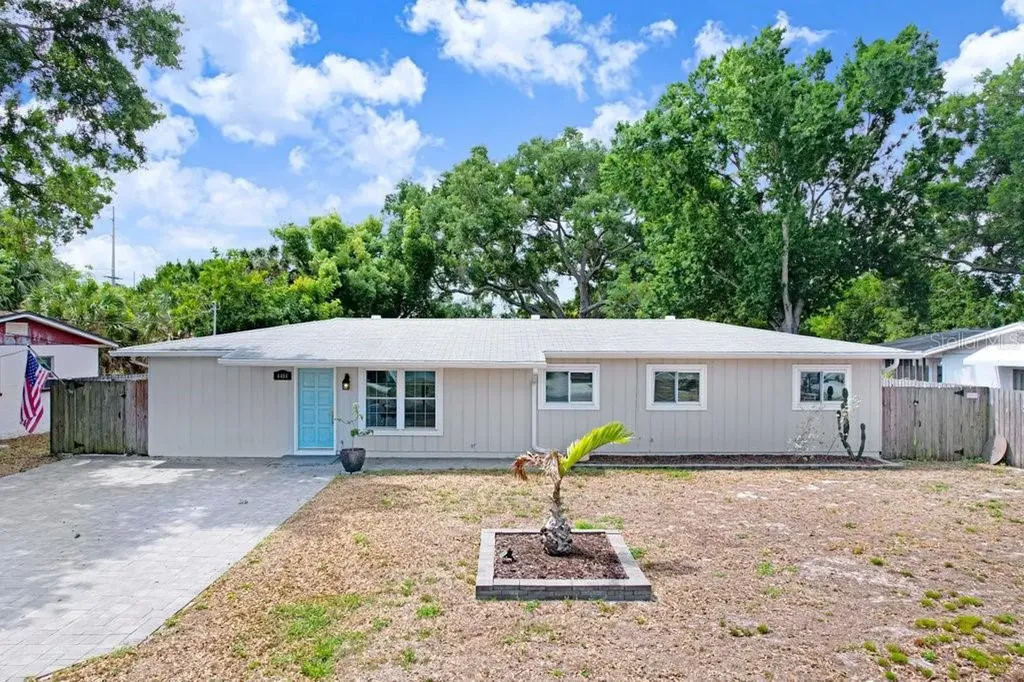 4404 W Wisconsin Avenue Tampa FL 33616