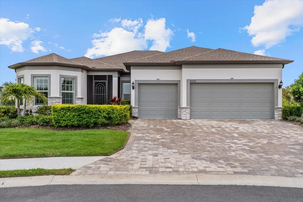 8510 Coastal Palms Glen Parrish FL 34219