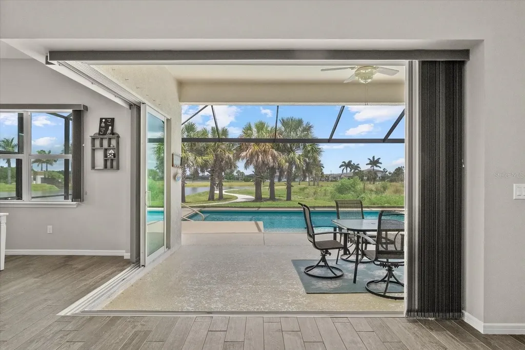 8510 Coastal Palms Glen Parrish FL 34219