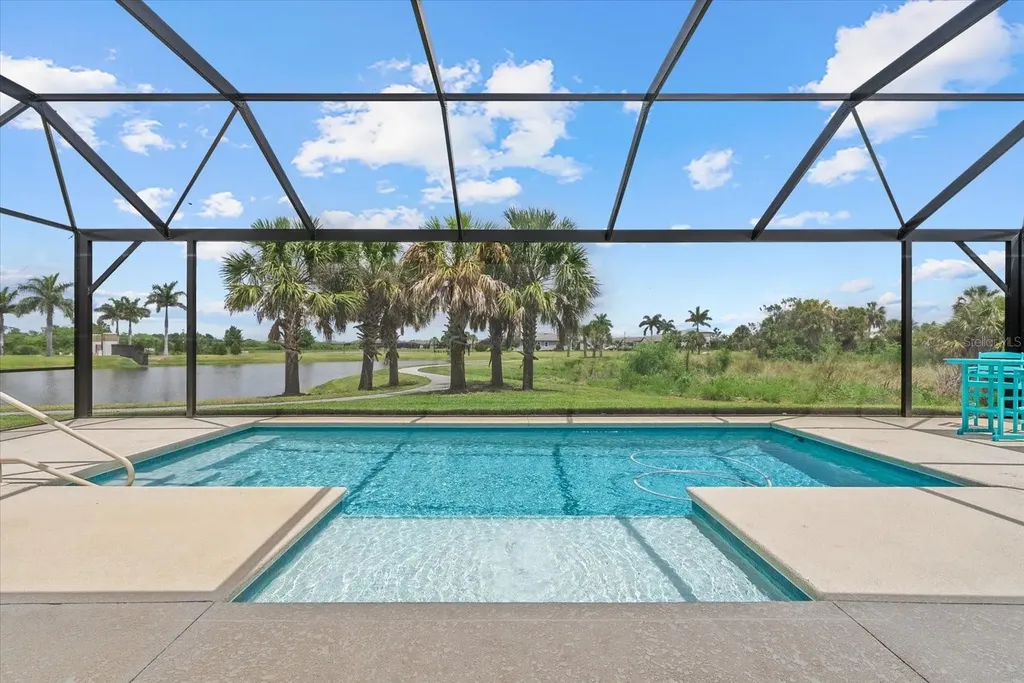 8510 Coastal Palms Glen Parrish FL 34219