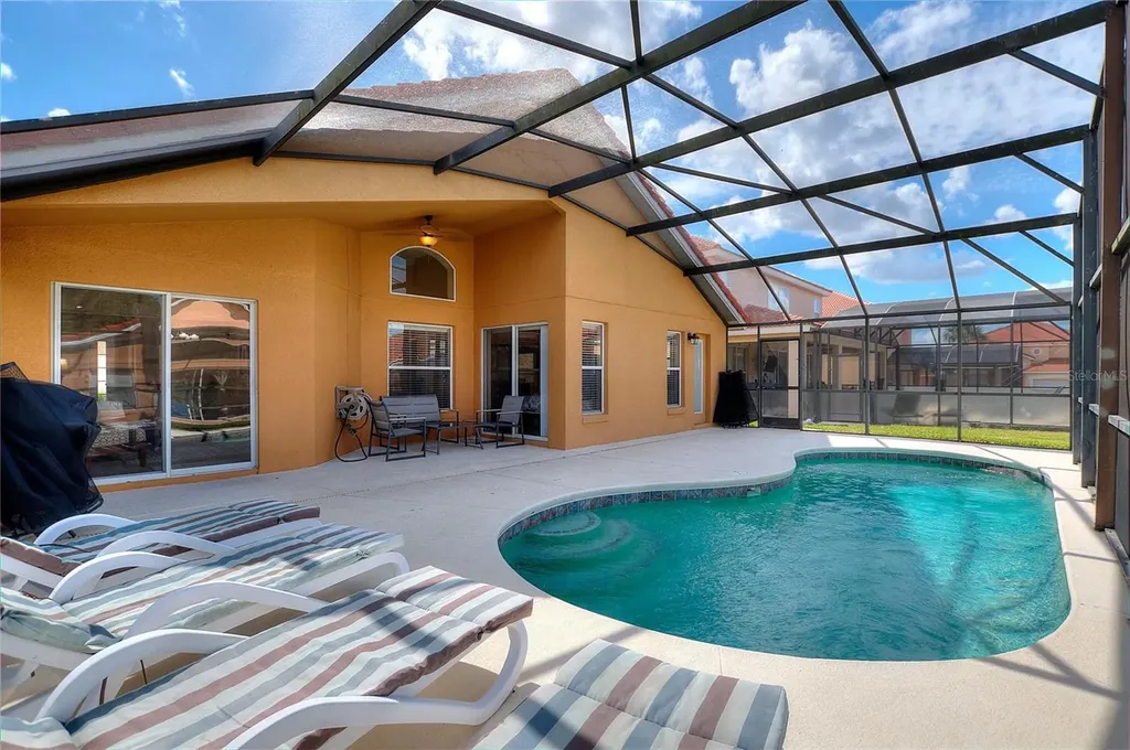 237 Sevilla Avenue Davenport FL 33897