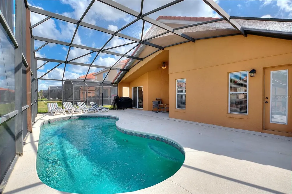 237 Sevilla Avenue Davenport FL 33897