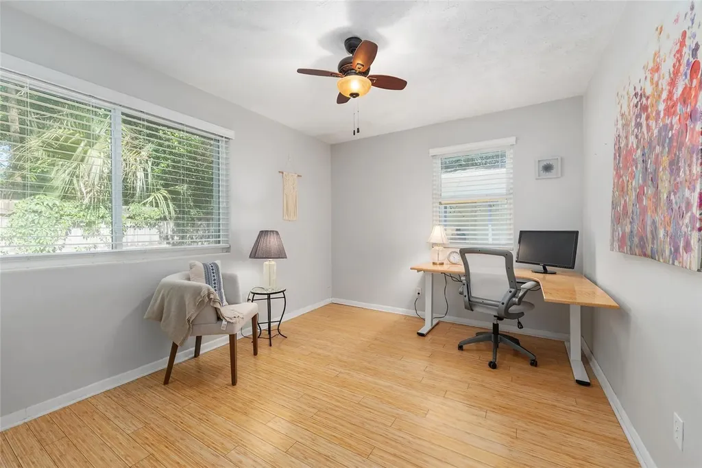 530 NE 10th Street Gainesville FL 32601