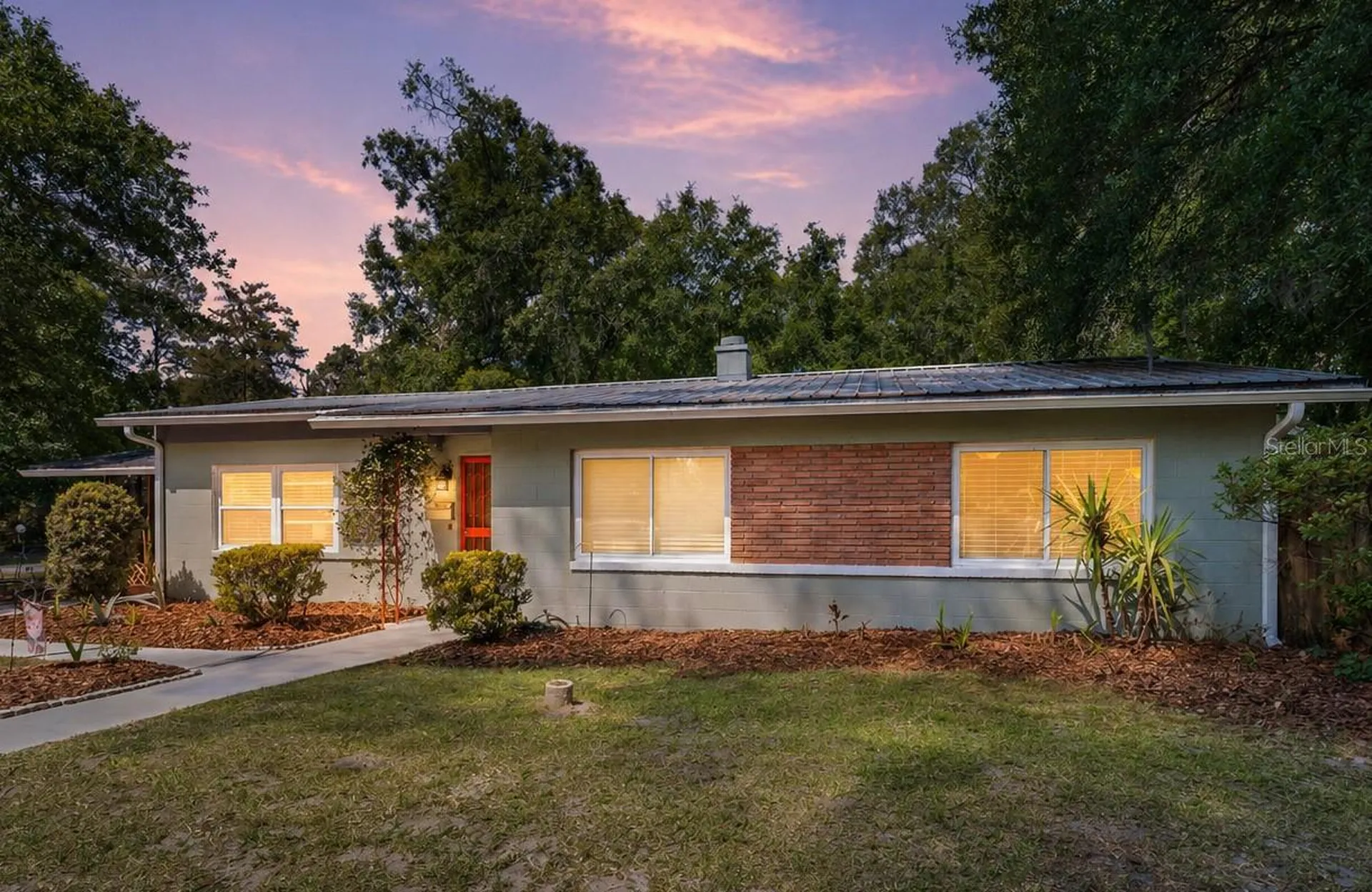 530 NE 10th Street Gainesville FL 32601