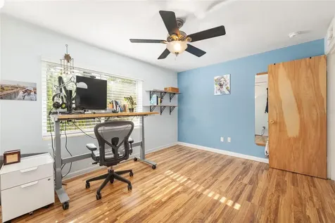 530 NE 10th Street Gainesville FL 32601