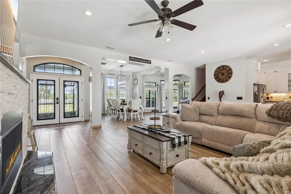 345 Cypress Isles Road Osteen FL 32764