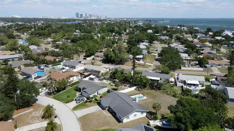 4356 Tarpon Drive SE St Petersburg FL 33705