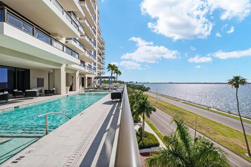 2103 Bayshore Boulevard Tampa FL 33606