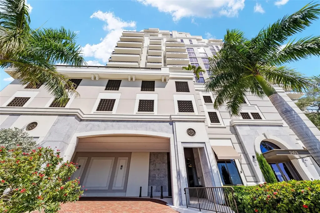 2103 Bayshore Boulevard Tampa FL 33606