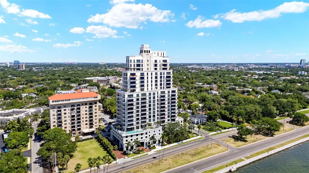 2103 Bayshore Boulevard Tampa FL 33606