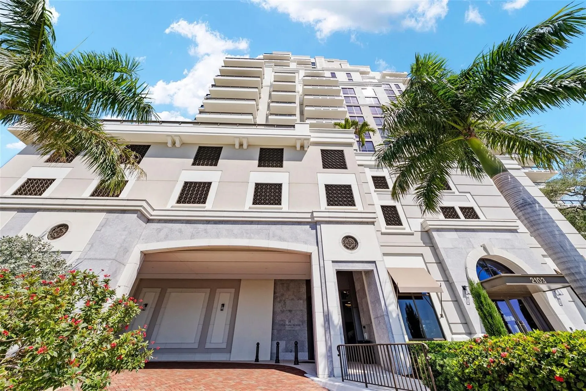 2103 Bayshore Boulevard Tampa FL 33606