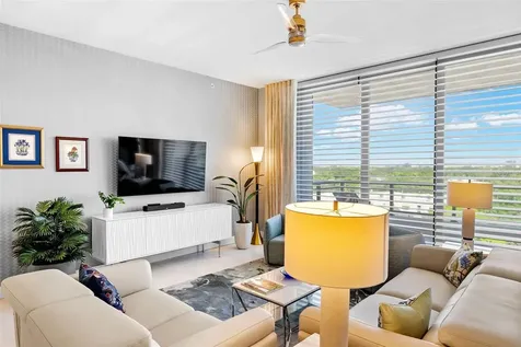 2103 Bayshore Boulevard Tampa FL 33606