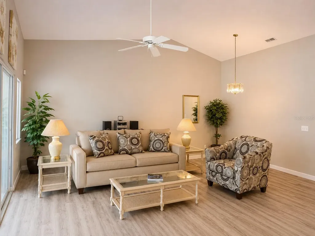 822 Mccallister Avenue Sun City Center FL 33573