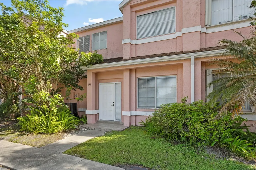 832 Monopoly Court Orlando FL 32824