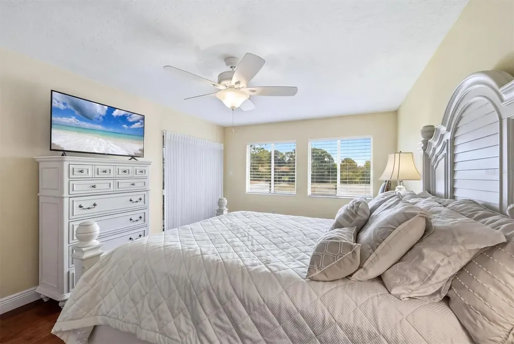 5186 Lake Village Drive Sarasota FL 34235