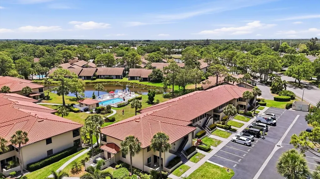5186 Lake Village Drive Sarasota FL 34235