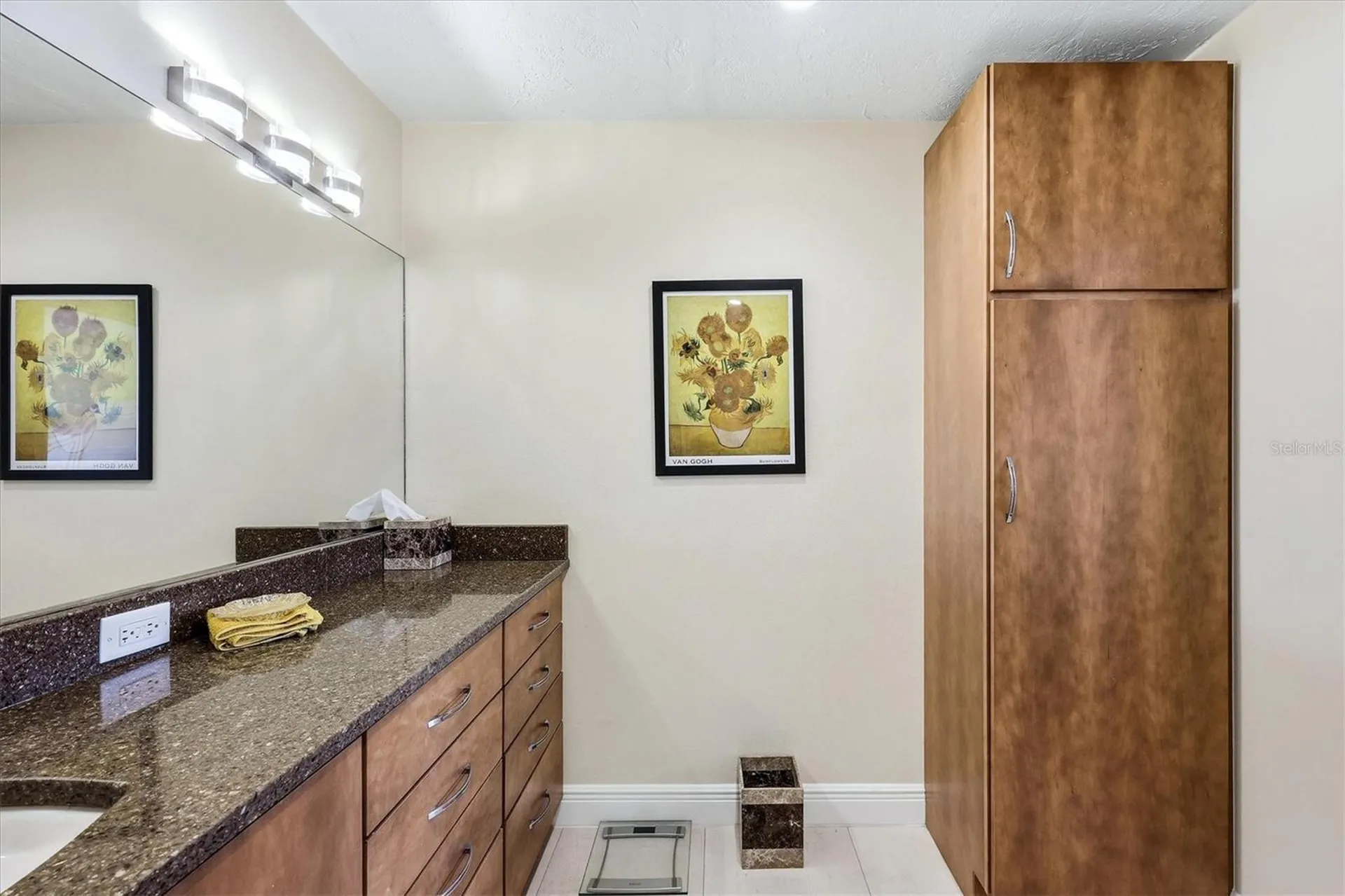 5186 Lake Village Drive Sarasota FL 34235