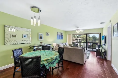 5186 Lake Village Drive Sarasota FL 34235