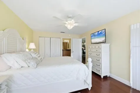 5186 Lake Village Drive Sarasota FL 34235