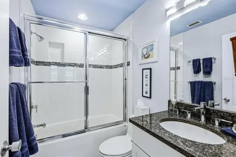 5186 Lake Village Drive Sarasota FL 34235