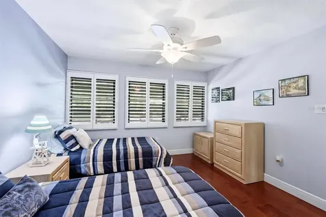 5186 Lake Village Drive Sarasota FL 34235