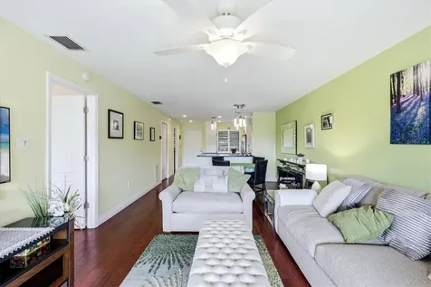 5186 Lake Village Drive Sarasota FL 34235