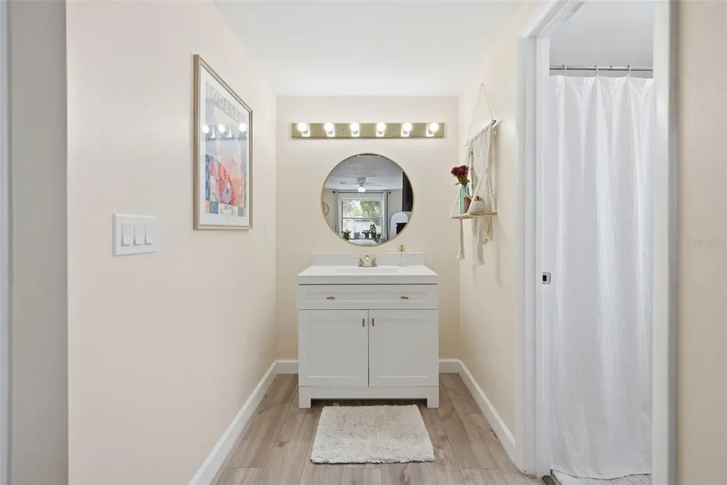 7507 Woodland Oaks Court Tampa FL 33615