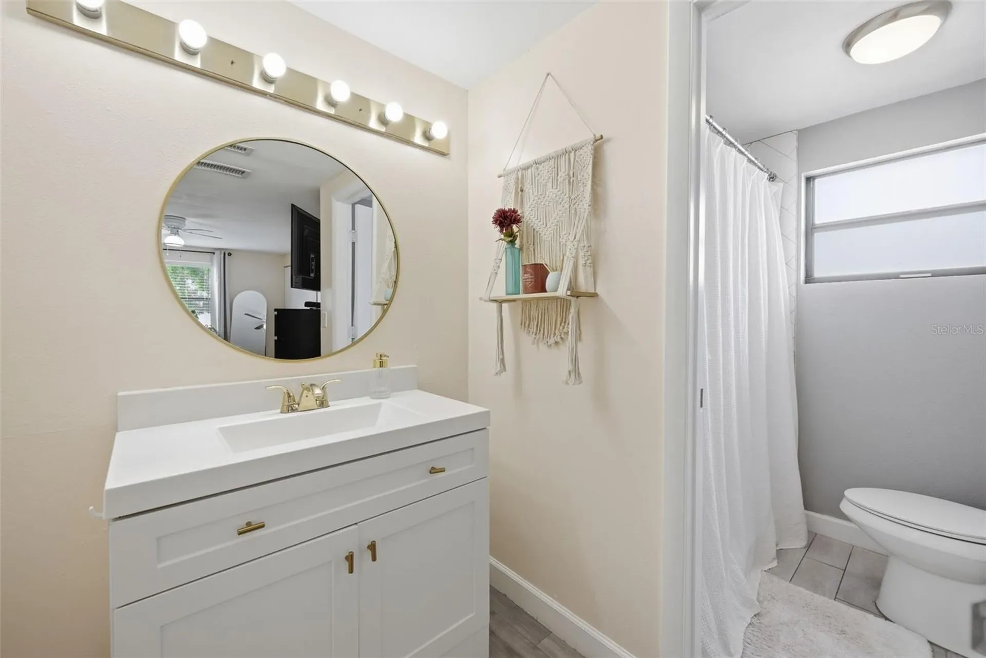 7507 Woodland Oaks Court Tampa FL 33615