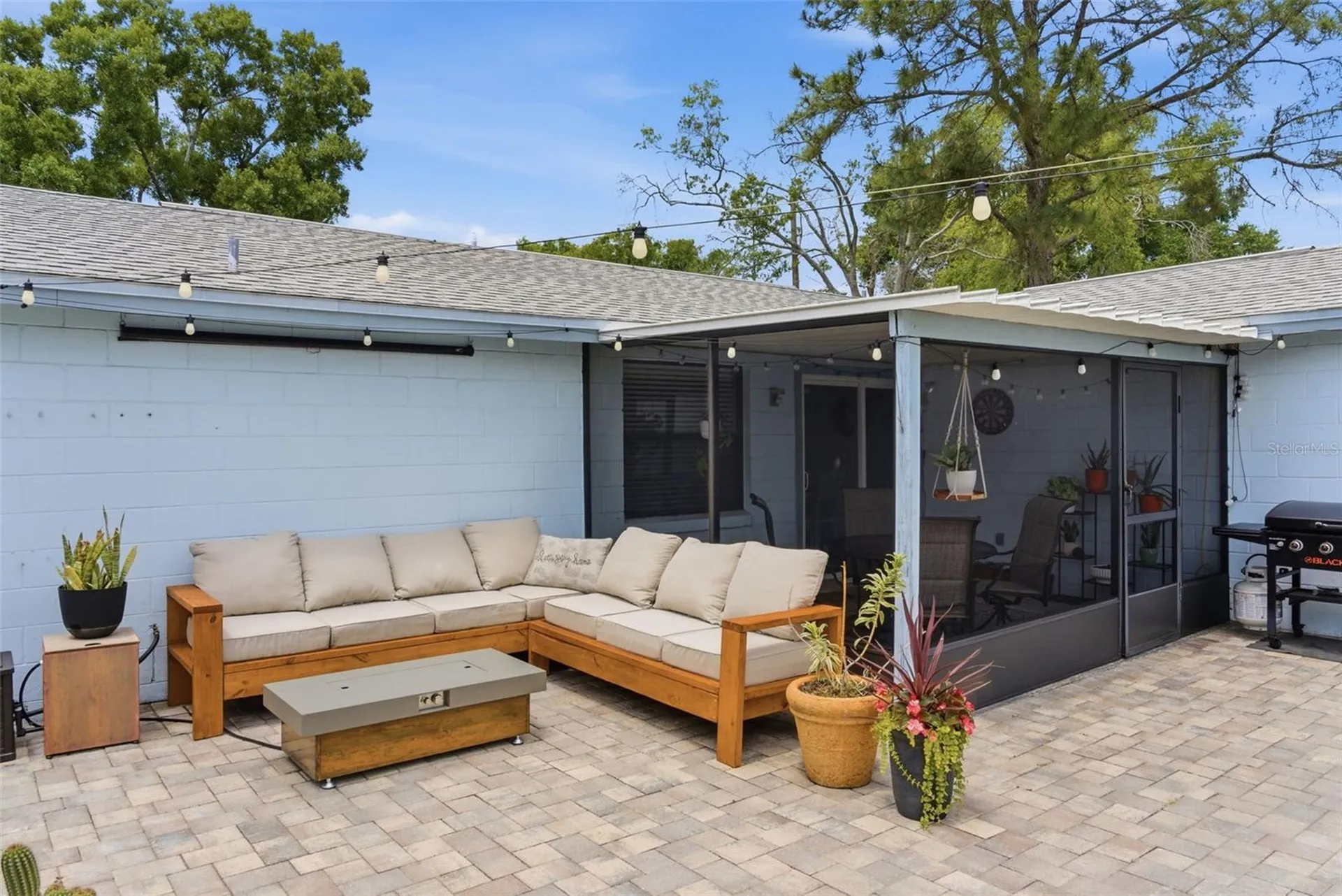 7507 Woodland Oaks Court Tampa FL 33615