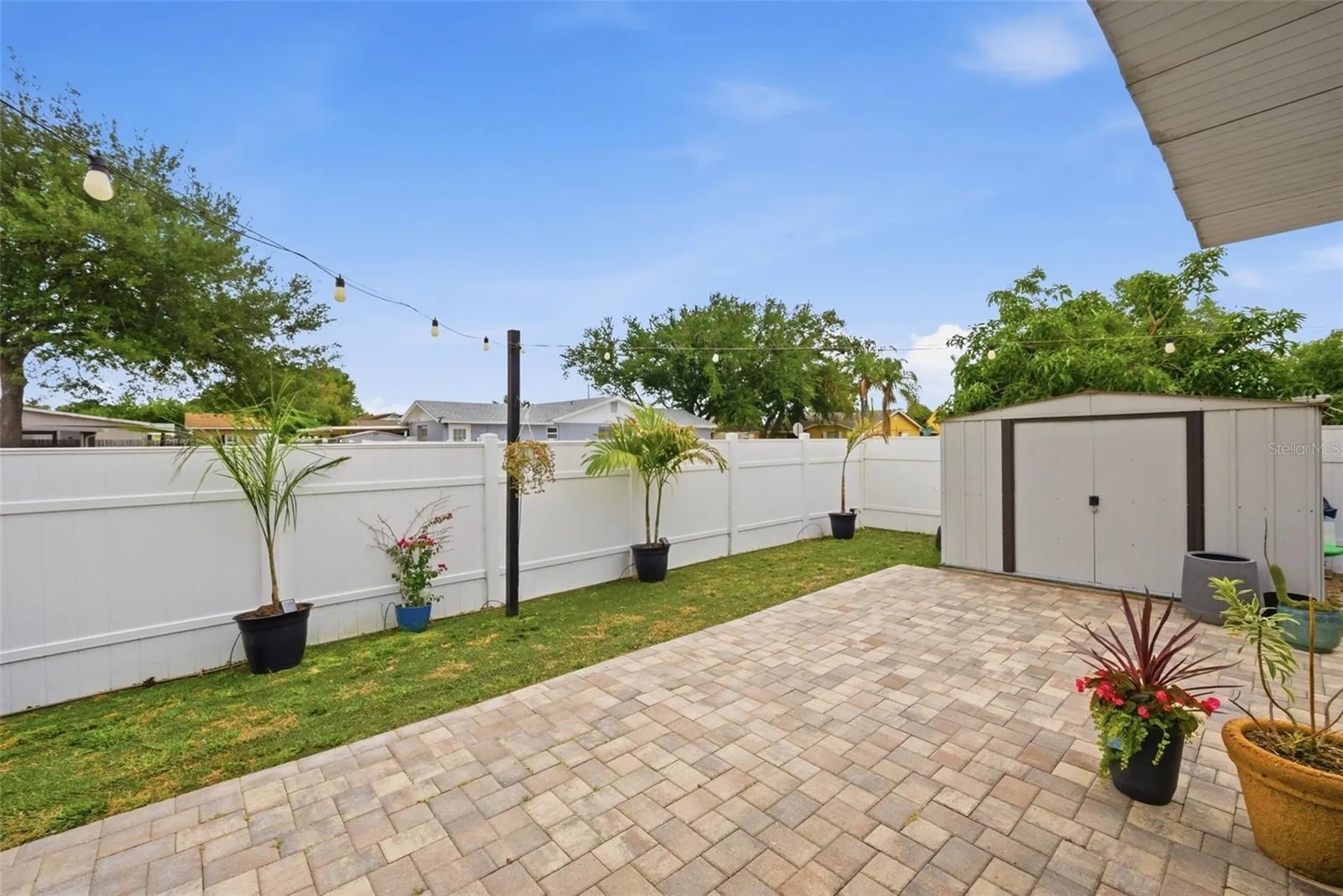 7507 Woodland Oaks Court Tampa FL 33615