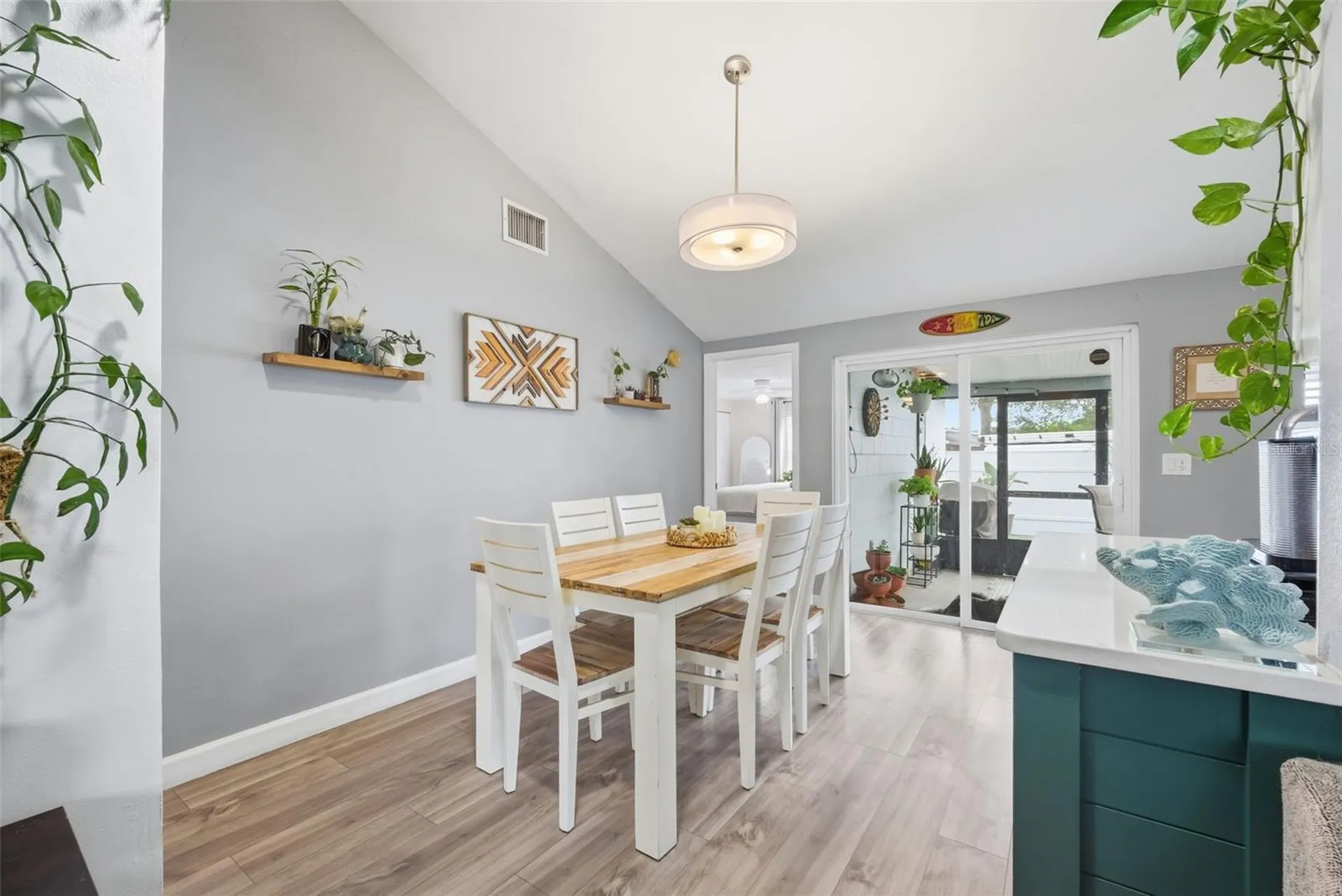 7507 Woodland Oaks Court Tampa FL 33615