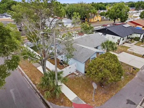 7507 Woodland Oaks Court Tampa FL 33615
