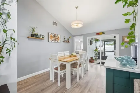 7507 Woodland Oaks Court Tampa FL 33615