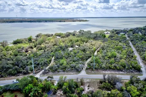 424 Lake Mirror Drive Lake Placid FL 33852