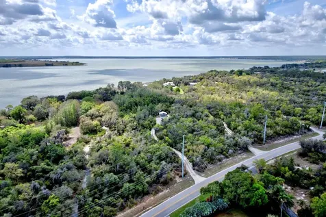 424 Lake Mirror Drive Lake Placid FL 33852