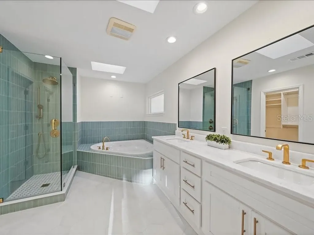 2492 Waterview Court Sarasota FL 34231