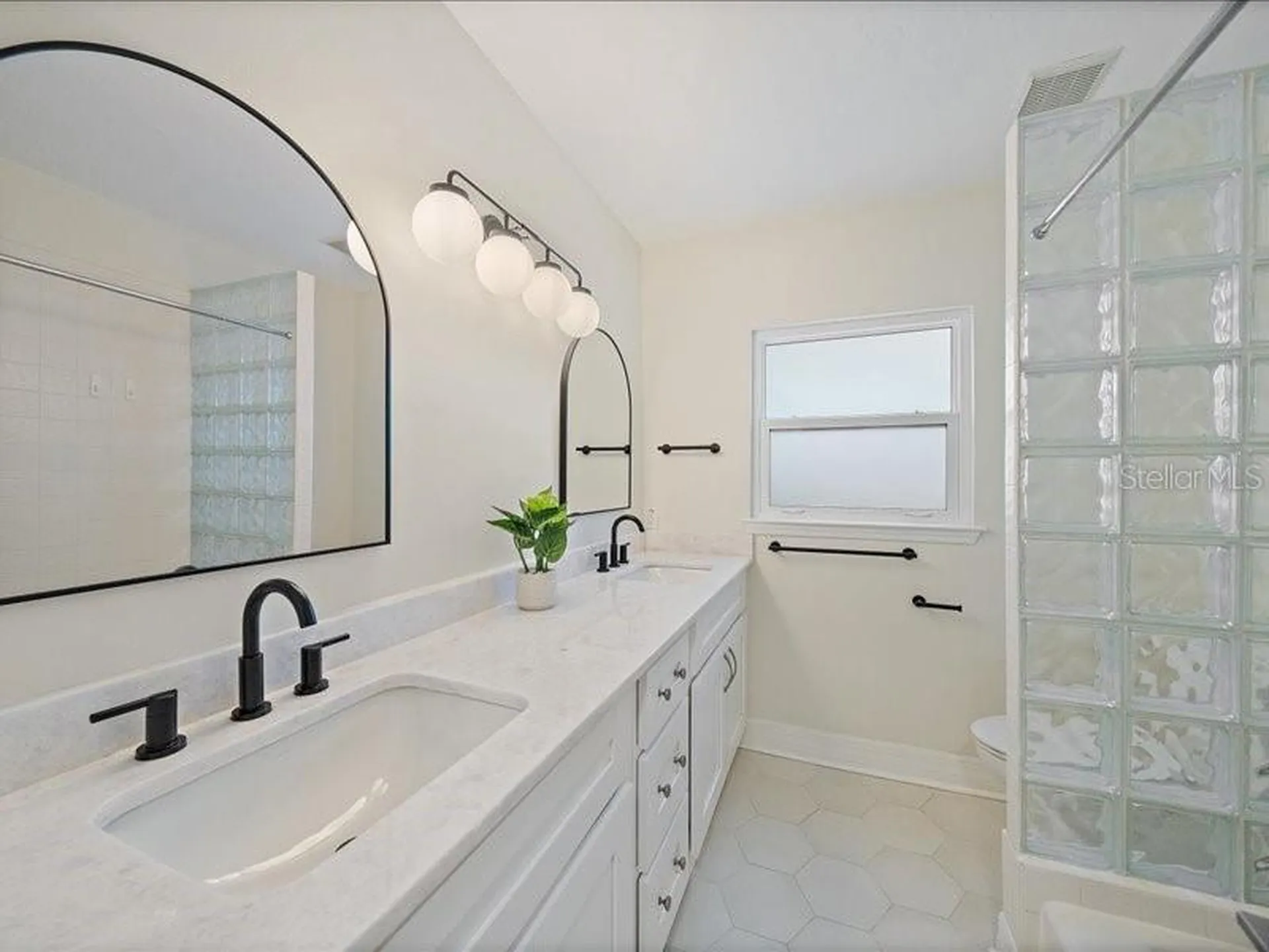2492 Waterview Court Sarasota FL 34231