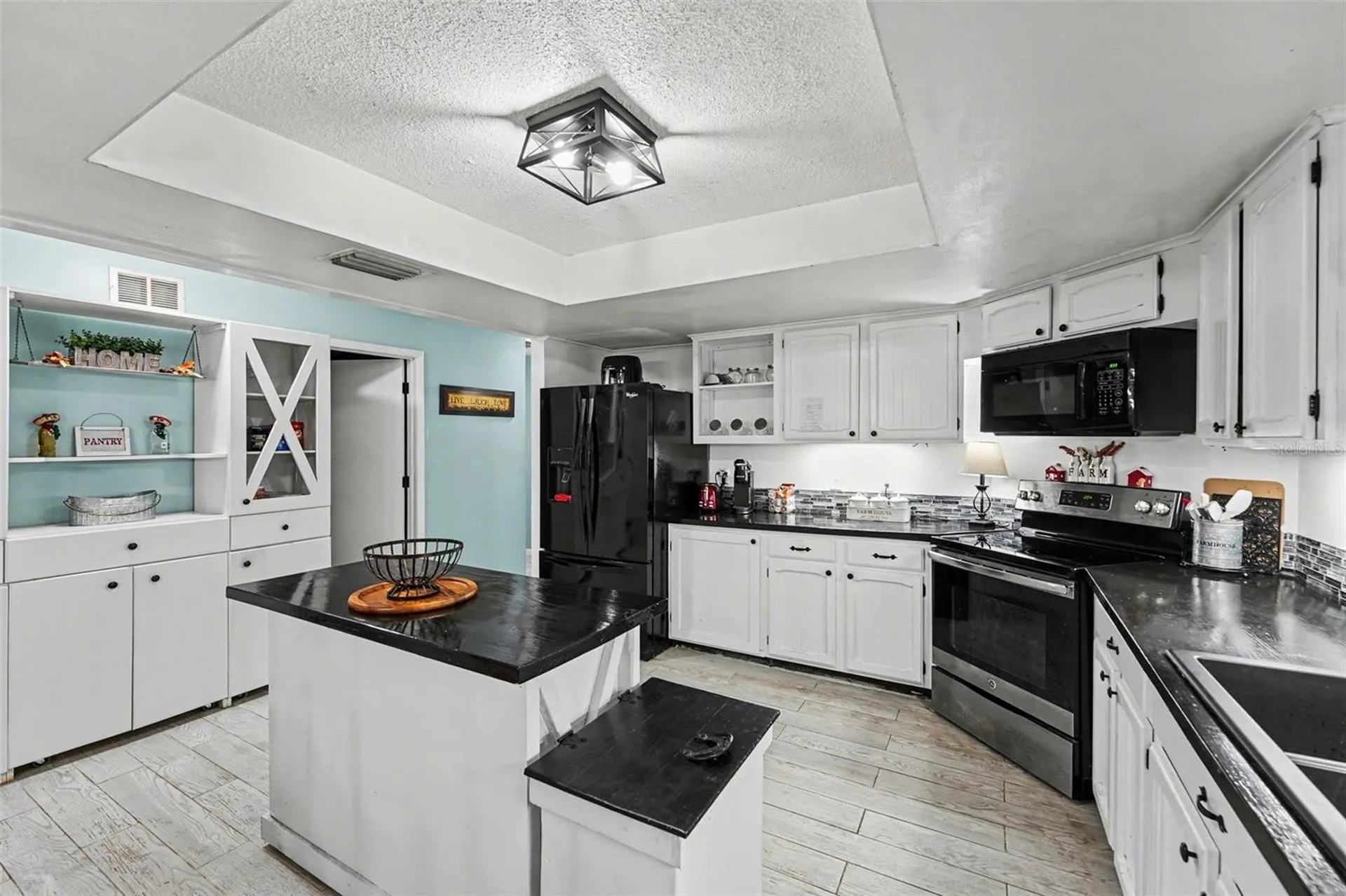 429 Manor Boulevard Palm Harbor FL 34683