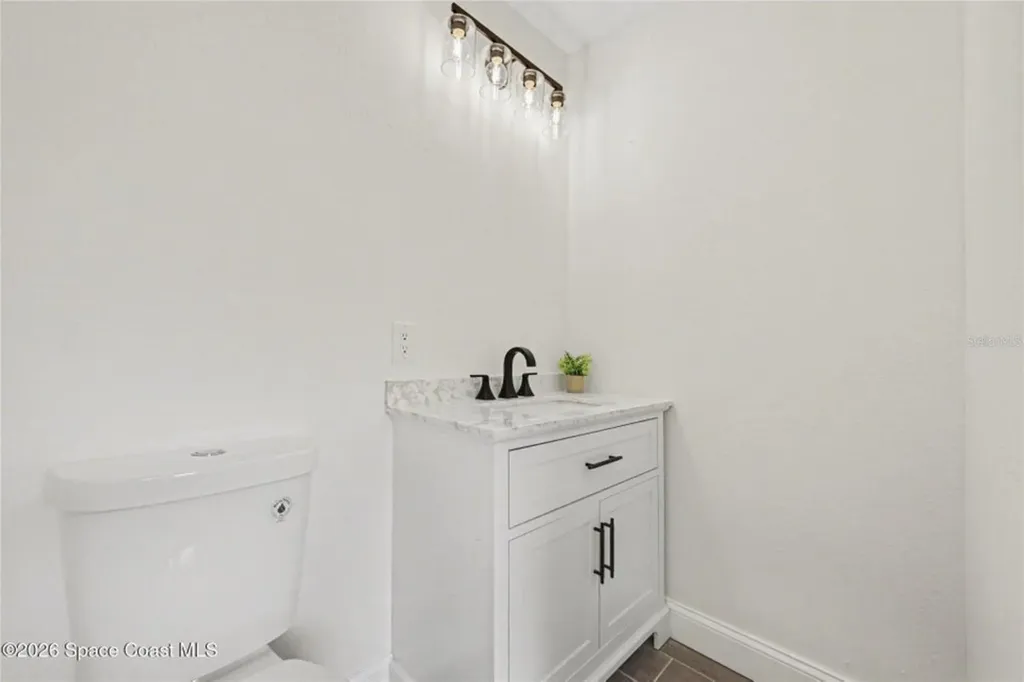 2678 Pine Avenue Mims FL 32754