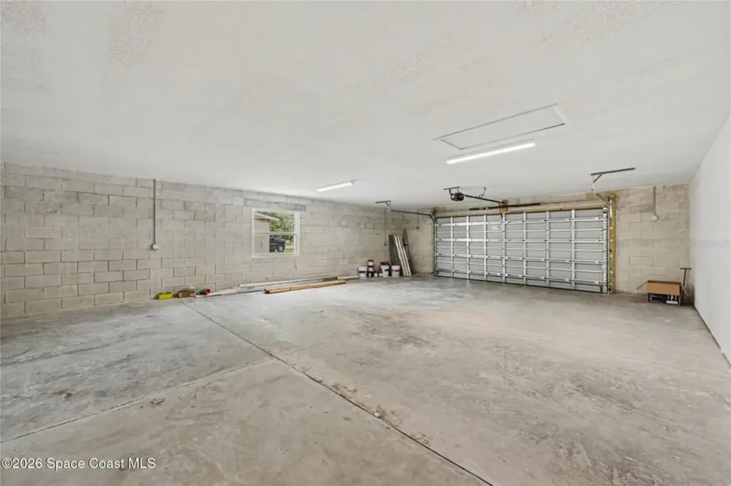 2678 Pine Avenue Mims FL 32754